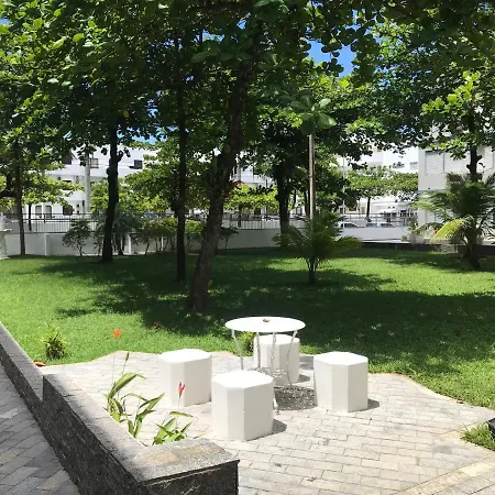 Apartamento Guaruja Enseada Caravela - Proximo Da Praia - Com Ar Condicionado E Vaga Para Carro Exterior photo